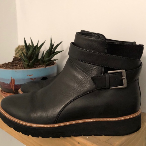 naturalizer aster bootie